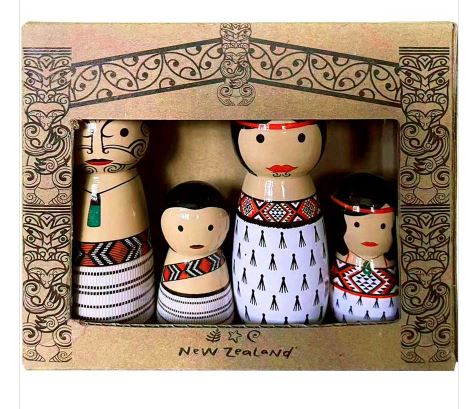 NZ Maori Whanau Peg Doll Set