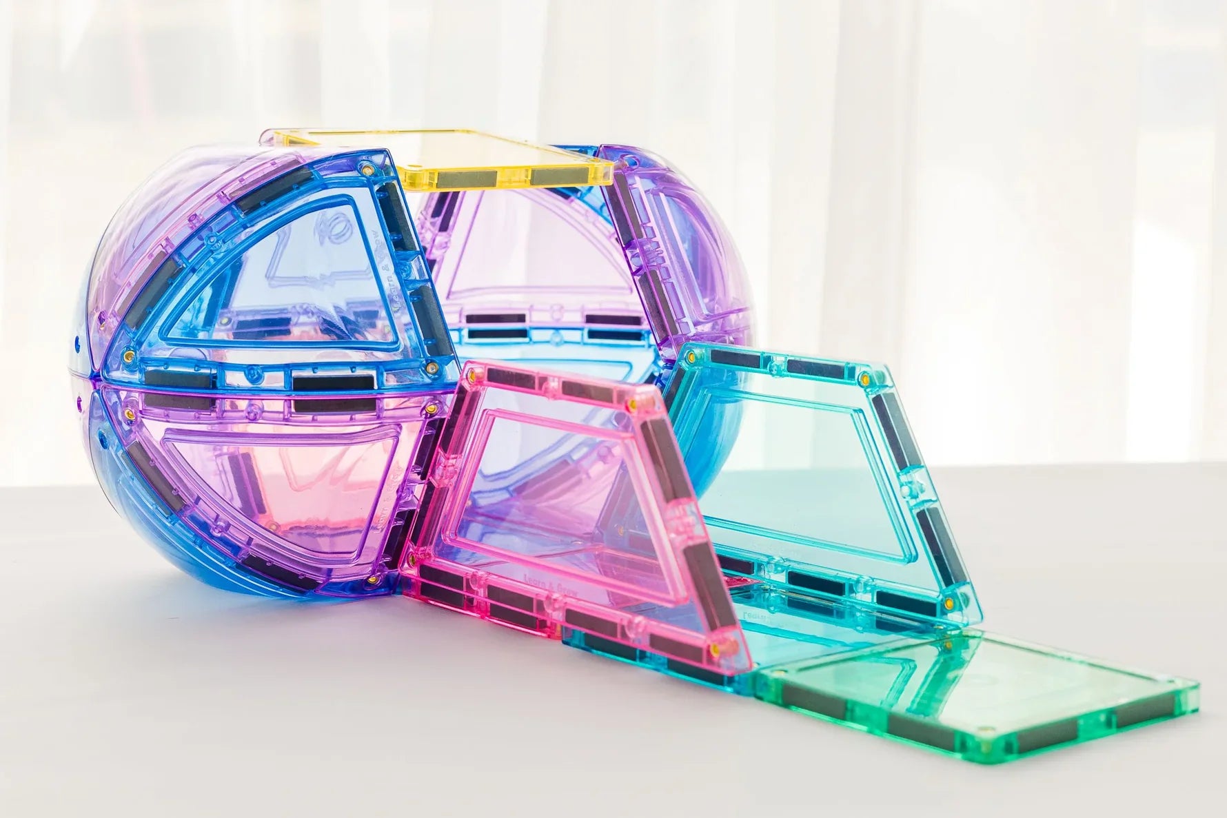 Magnetic Tiles 22 Piece Pastel Dome Set