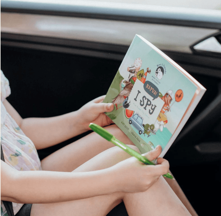 Rapua! I Spy Kiwi Road Trip Games Book