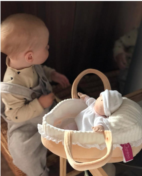 Bonikka Carry Cot With Baby