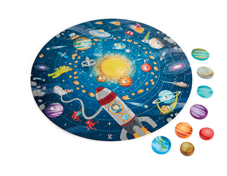 Hape Solar System Puzzle 102 pieces LED Sun 8 wooden planets Poster in 10 languages