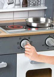 Hape Kitchen With Light And Sound